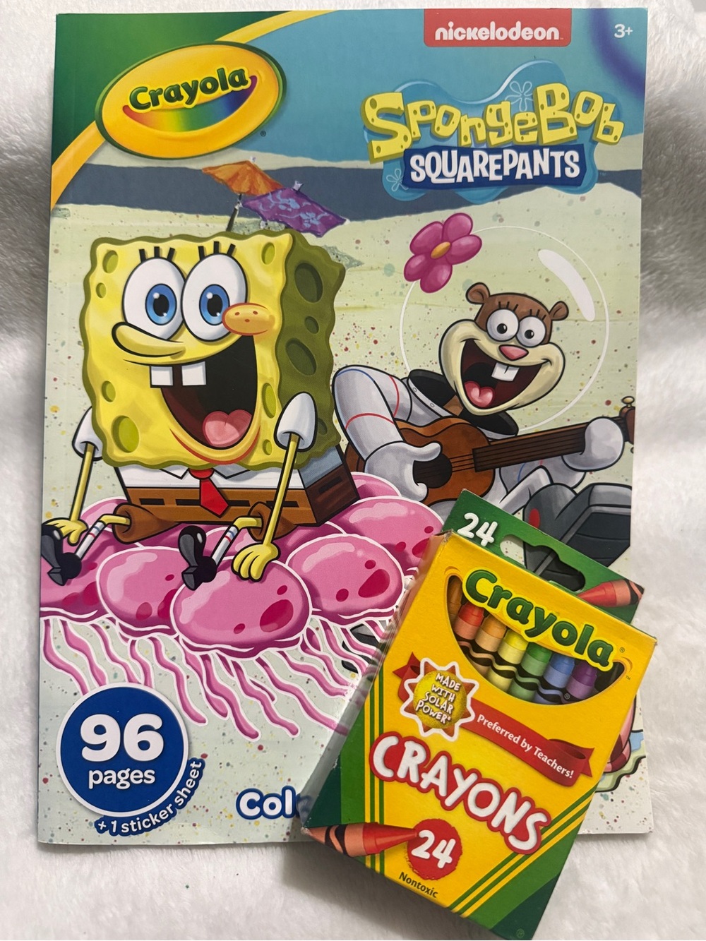Crayola SpongeBob SquarePants Coloring Book with 24-Pack Crayons